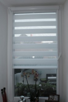 Roletka DEN a NOC - Kazetový lepící systém